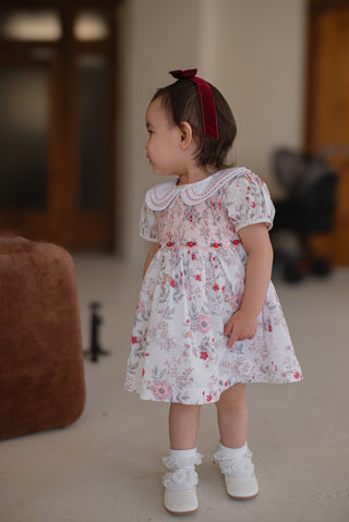 Elizabeth - Red