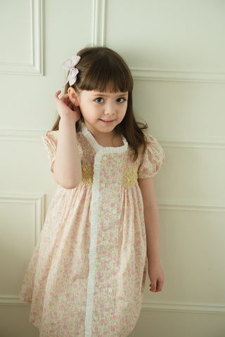 Hibicus - Yellow smocking
