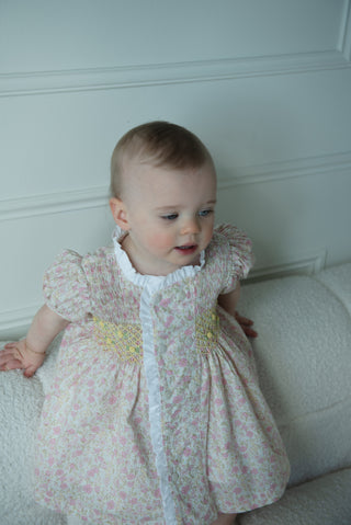 Hibicus - Yellow smocking
